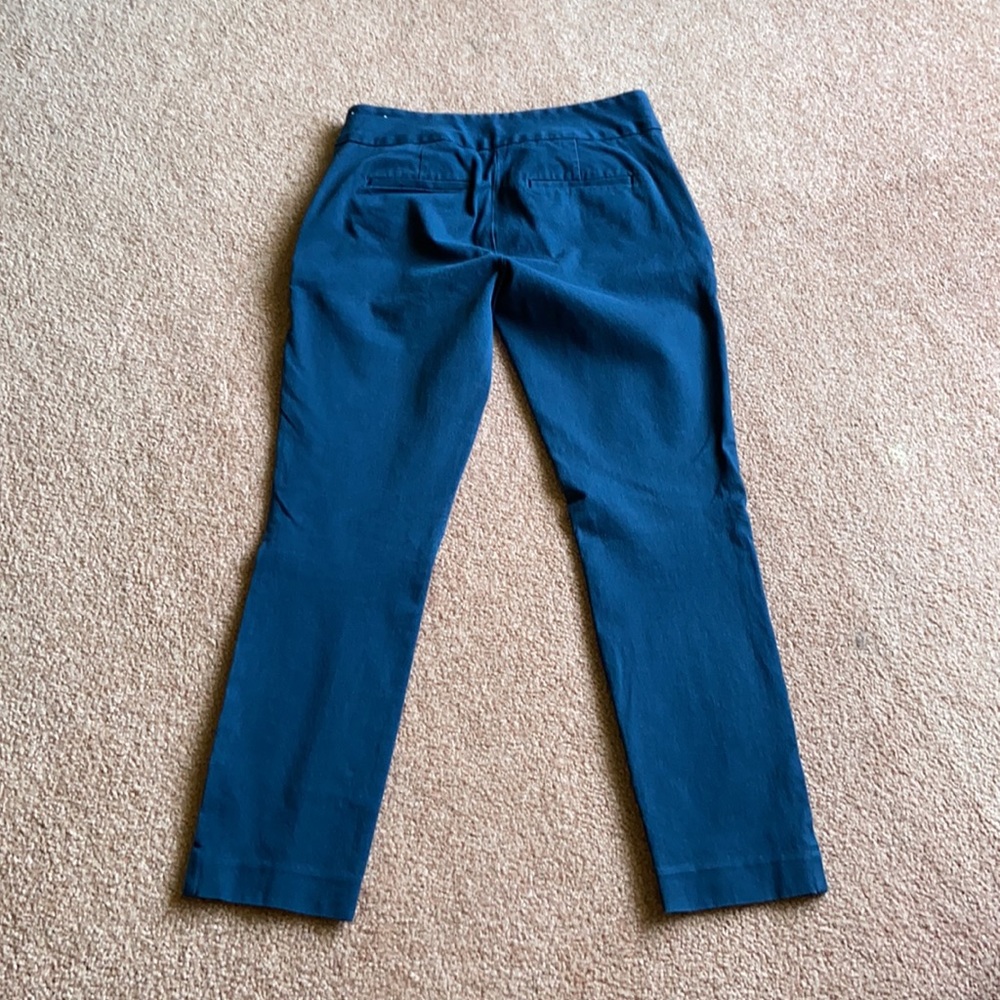 Loft modern fit capris pants size 4 - Picture 2 of 3